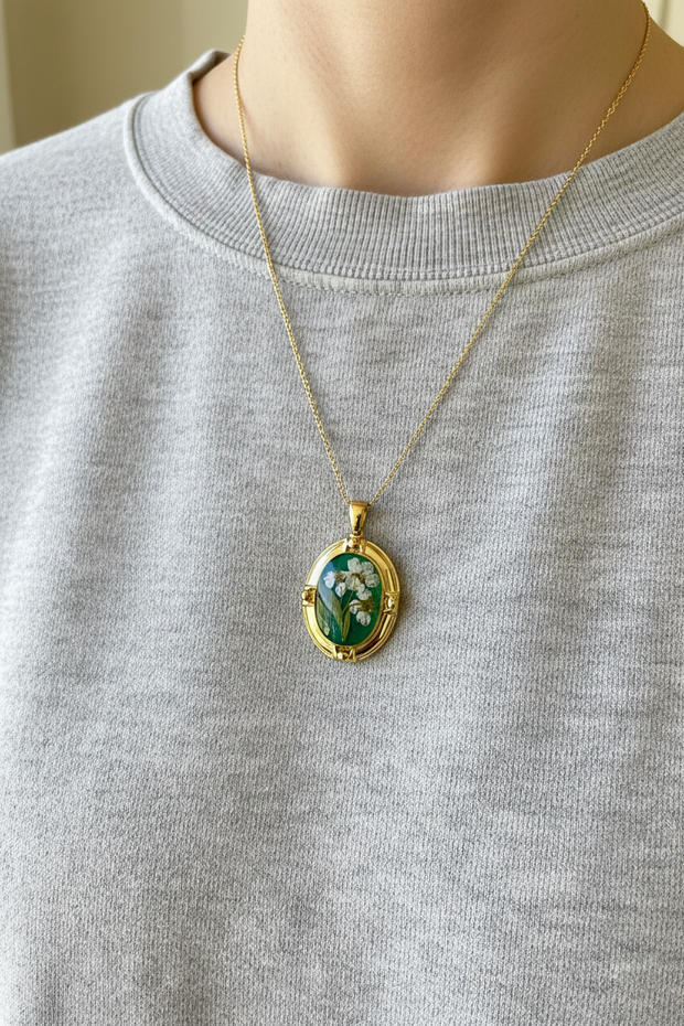 Real Flower Charm