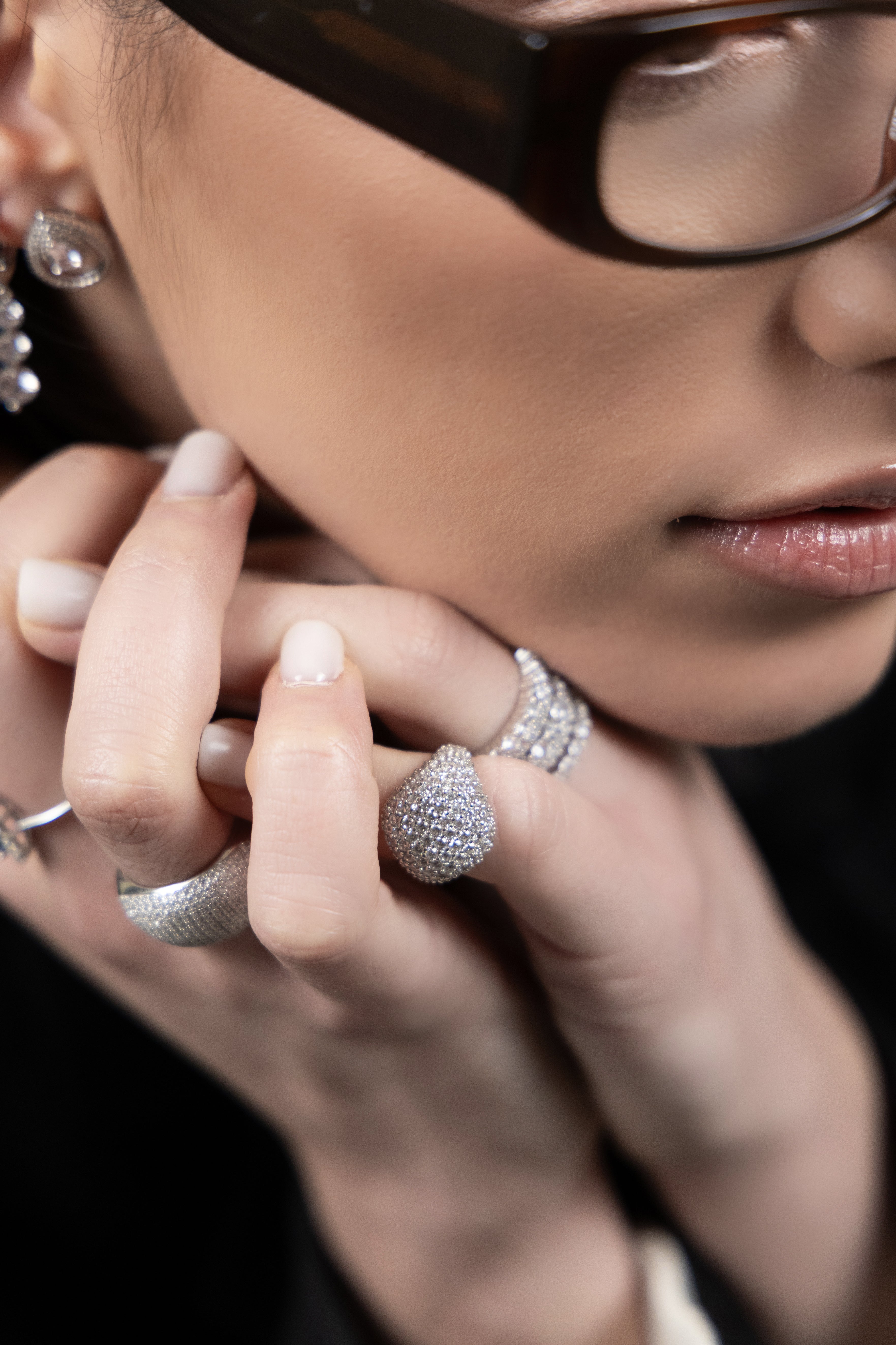 Anello chavalier super zirconato