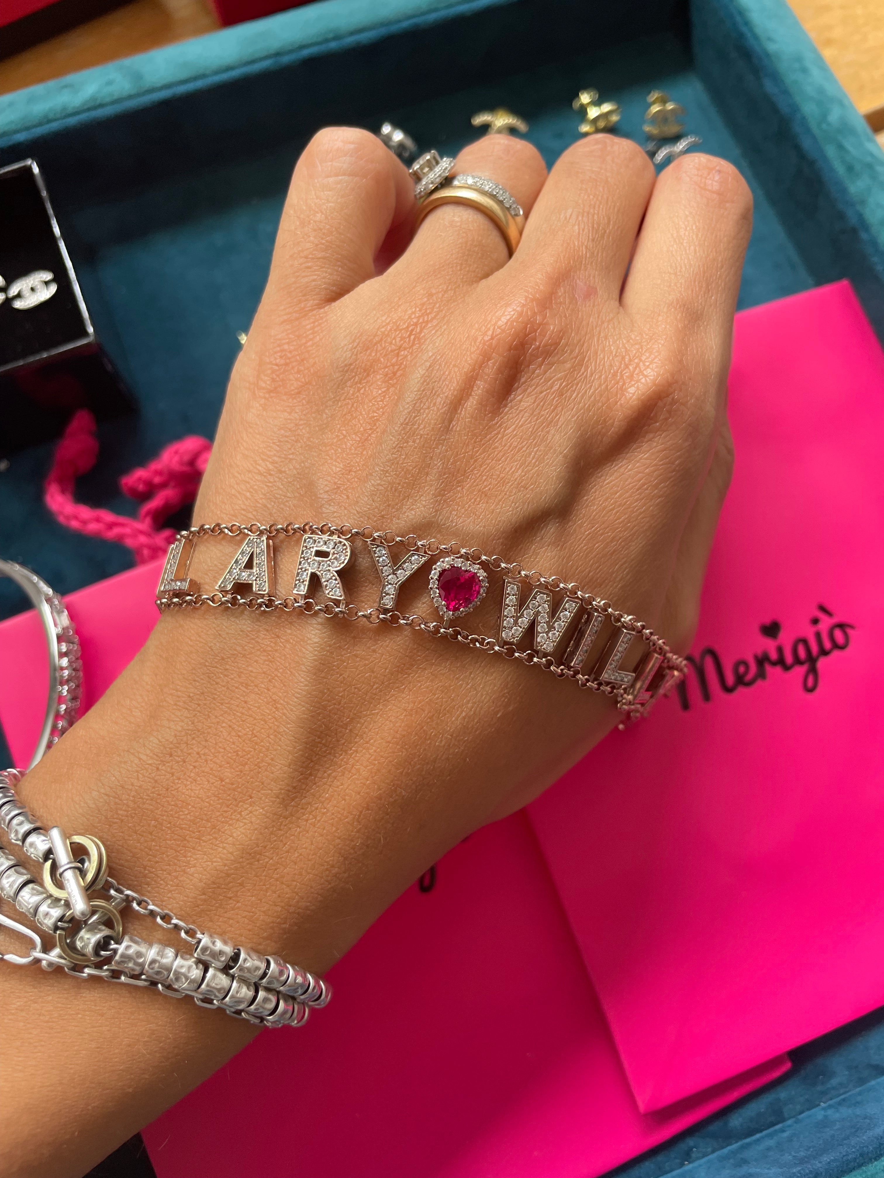 Bracciale personalizzabile con perline di cristallo e nome Bracciale personalizzabile con perline di cristallo e nome
