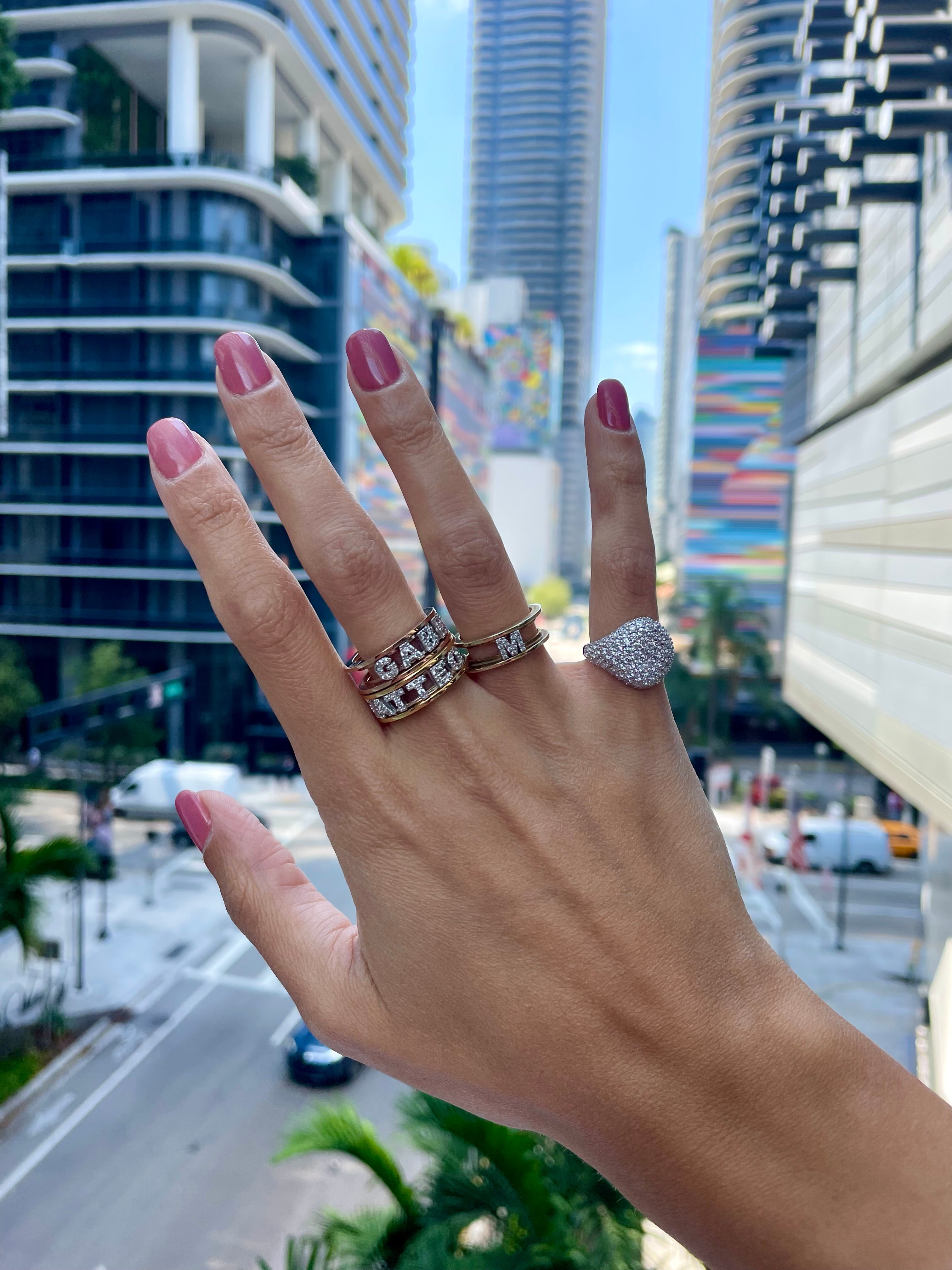 Anello chavalier super zirconato