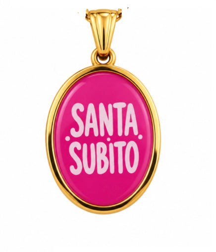 Collana charm santa subito