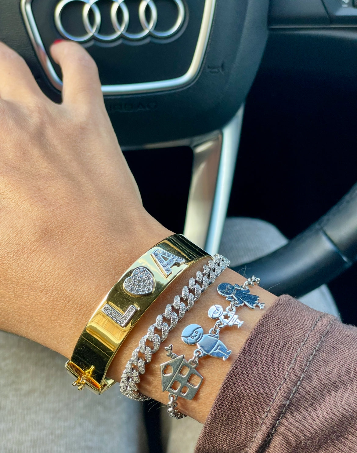 Bracciale family