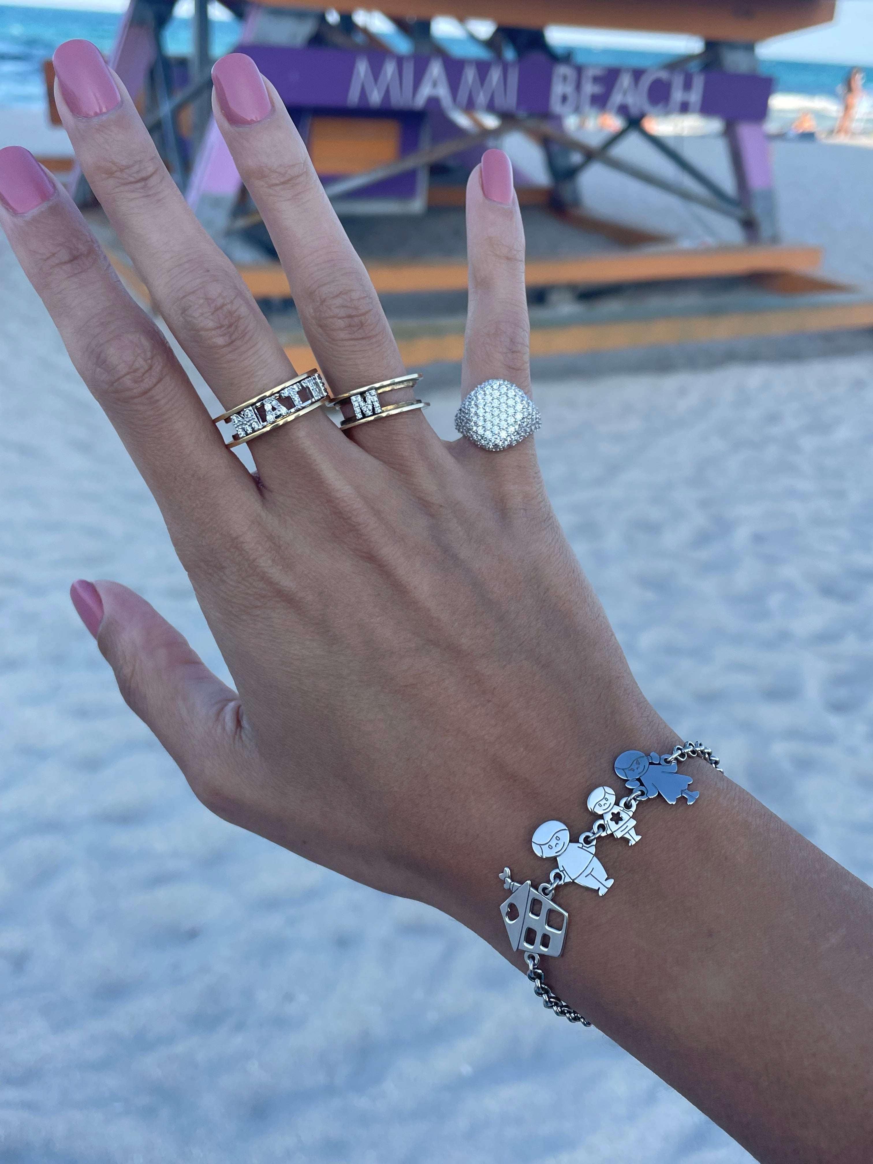 Bracciale family